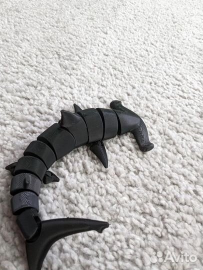 Пдвижная акула (колекционирование и игрушки)