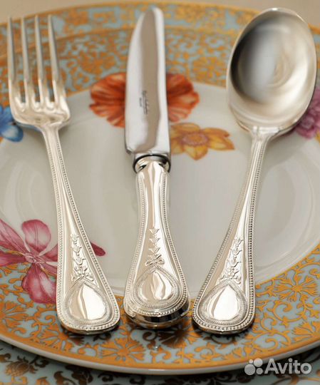 Столовые приборы серебряные 44 предмета