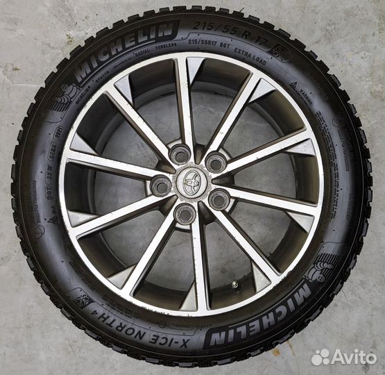 Зимние колёса R-17 на Toyota Camry (5x114.3)