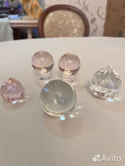 Хрустальный шар, фигурки рыба, овен