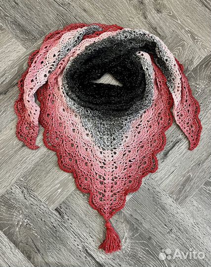 Бактус Шаль Платок вязаный