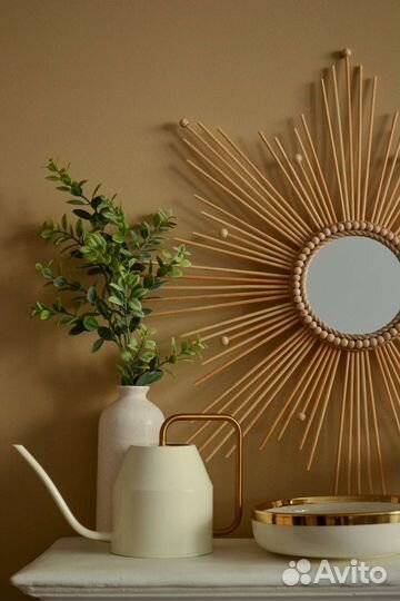 Зеркало-солнце в Бохо/сканди стиле