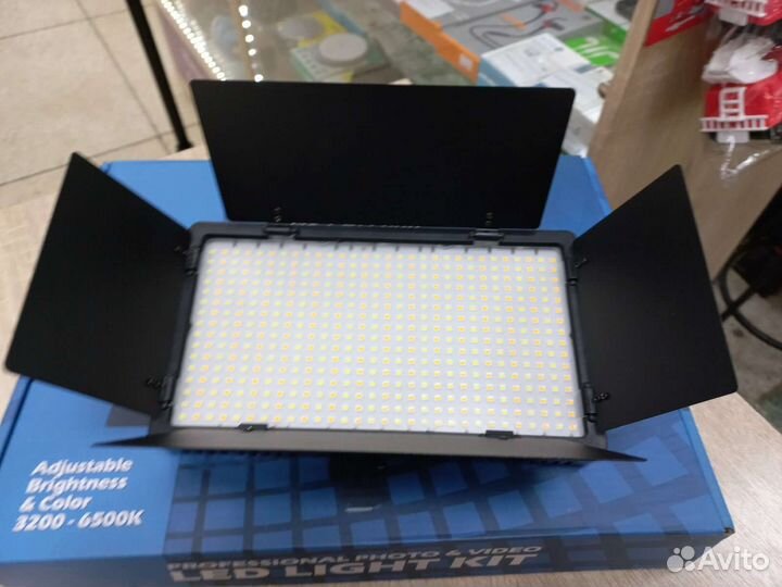 Видеосвет pro led 600 с штативом