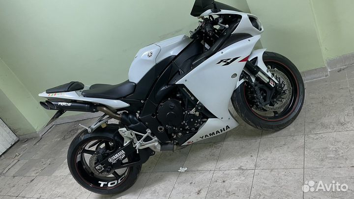 Yamaha R1