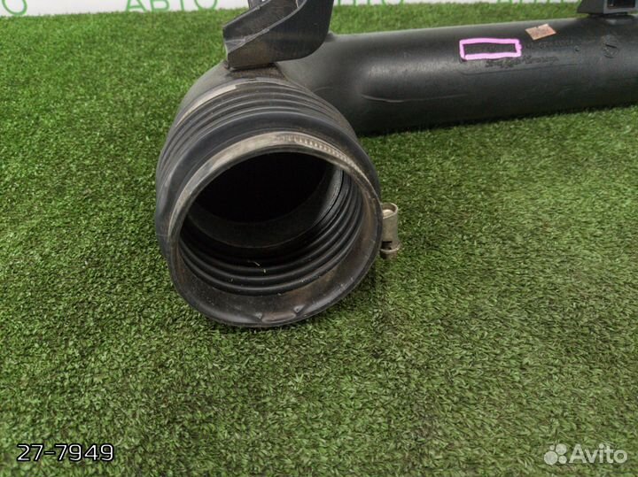 Патрубок воздухозаборника Volvo V50