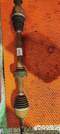 Привод передний правый Nissan Almera