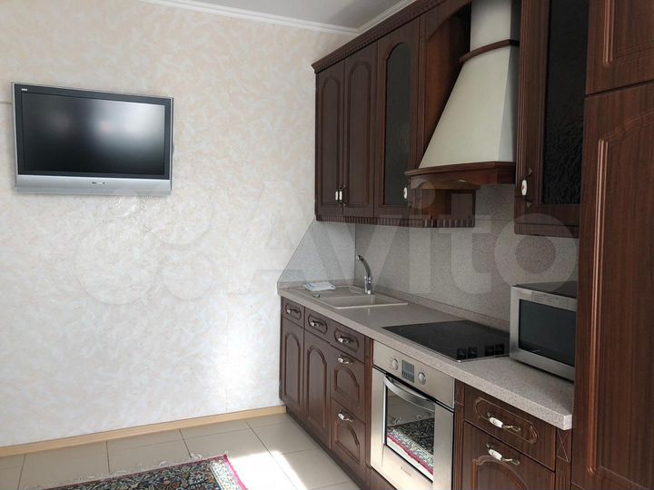 1-к. квартира, 50 м², 9/10 эт.