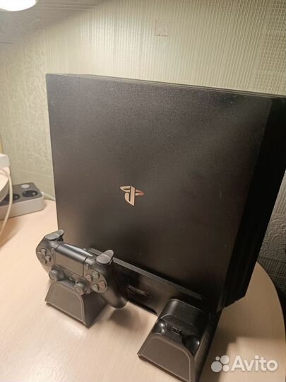 Sony playstation 4 pro 1tb