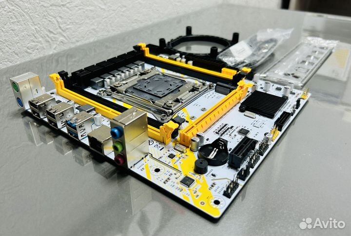 Материнская плата X99