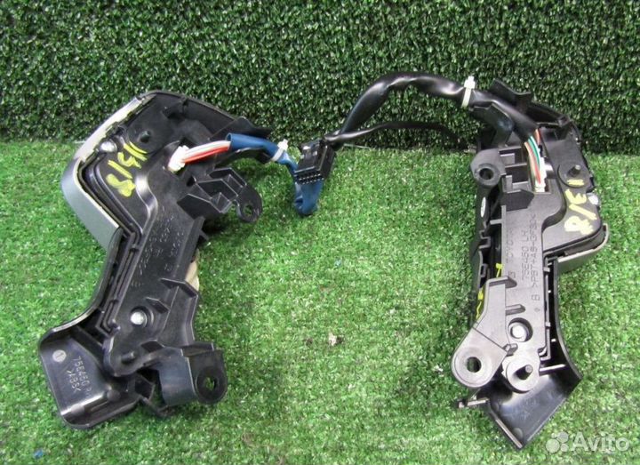 Блок кнопок Toyota / lexus Камри viii AVV50, в руль