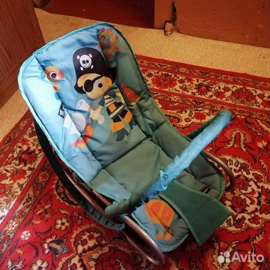 Шезлонг детский