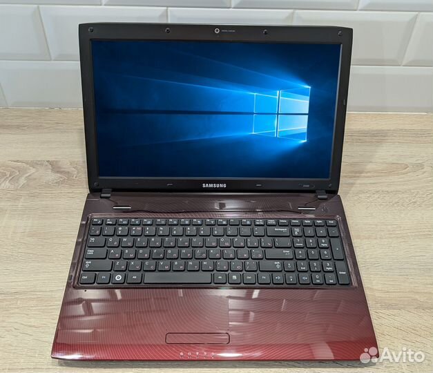 Ноутбук Samsung R580 /i3/6Gb/SSD-60Gb+320Gb