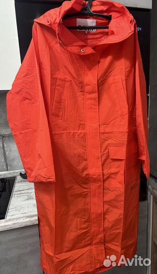 Непромокаемый и ветрозащитный плащ