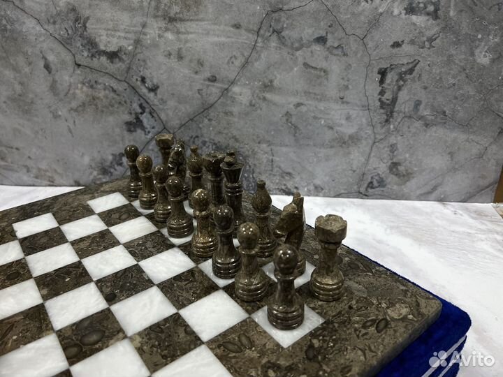 Каменные шахматы