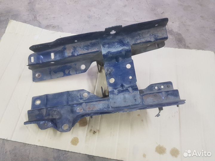 Площадка под акб ford mondeo 3