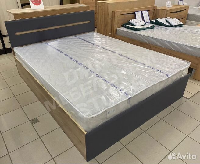 Кровать двуспальная
