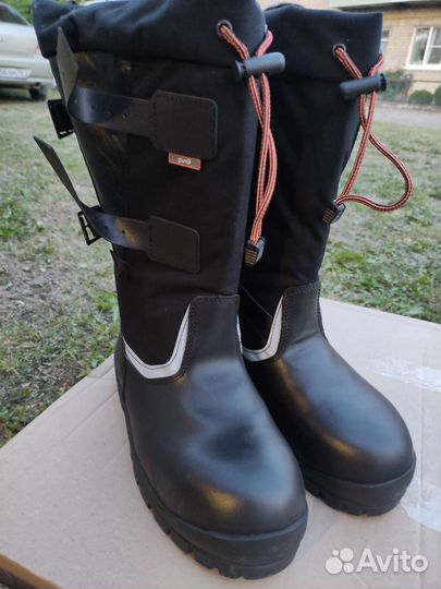 Продам новые зимние ржд сапоги Север 43 размер