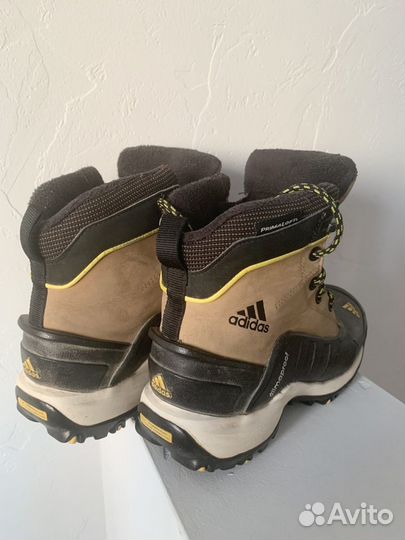 Ботинки adidas traxion