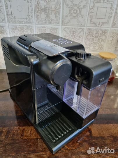 Капсульная кофемашина delonghi nespresso