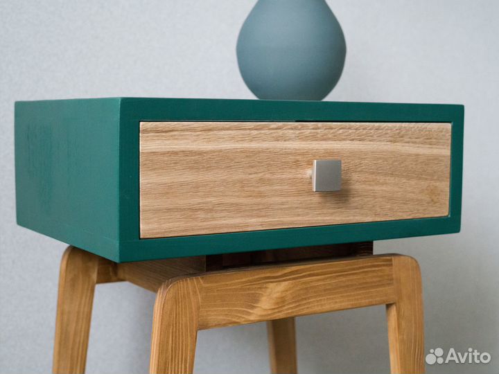 Тумба прикроватная из дерева