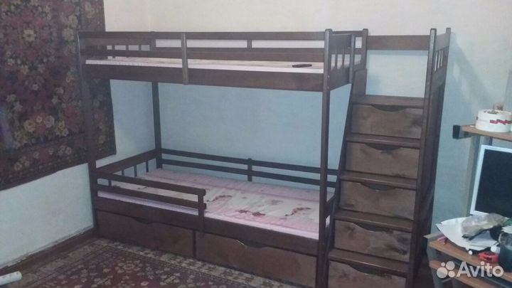 Кровать двухъярусная