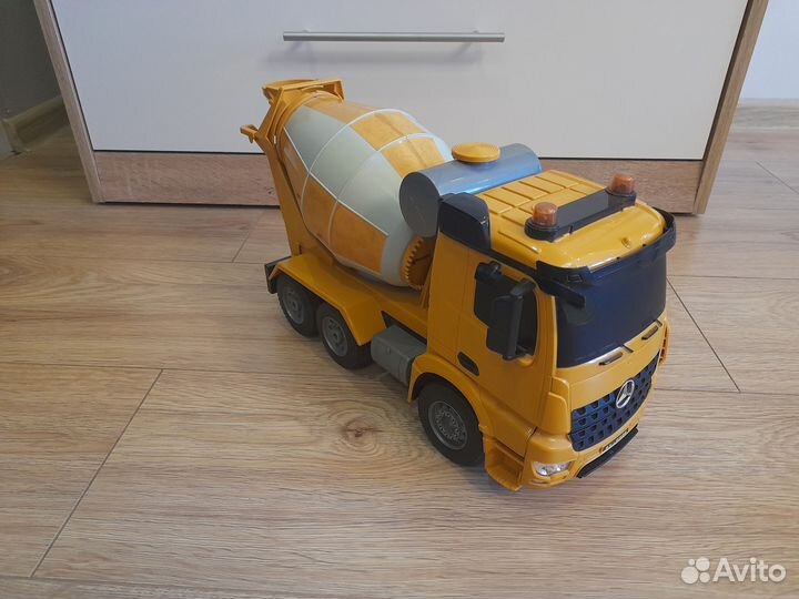 Бетономешалка, машинка на радиоуправлении
