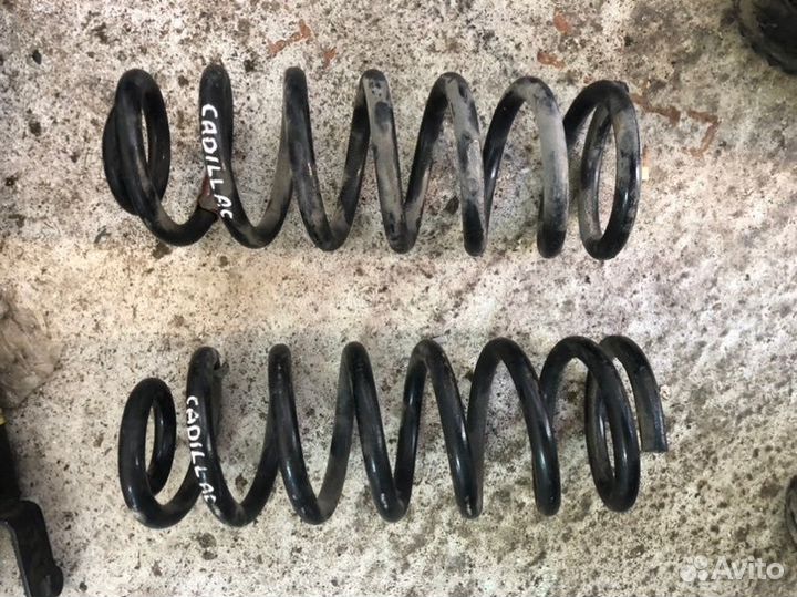 Пружина подвески задняя Cadillac Sts DW67 LH2 2005