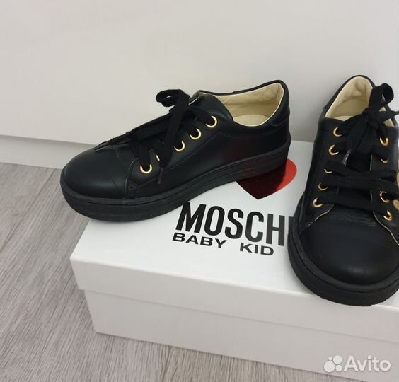 Кроссовки Moschino для девочки 29 размер