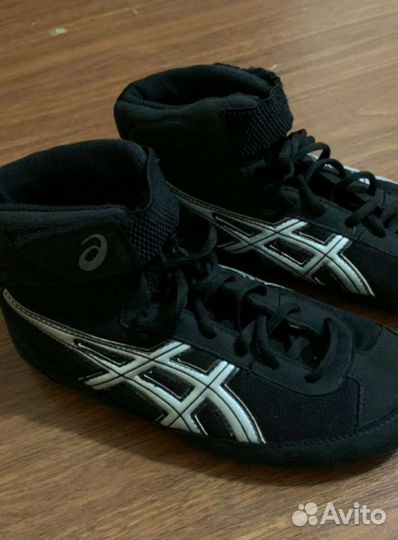 Борцовки asics