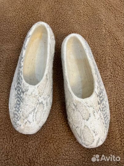 Тапочки из войлока ручной работы