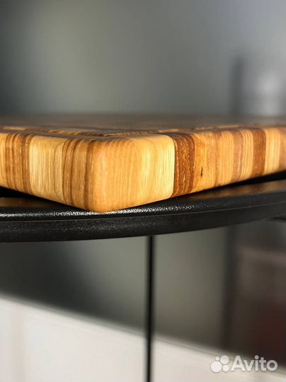 Торцевая разделочная доска из твёрдых пород дерева