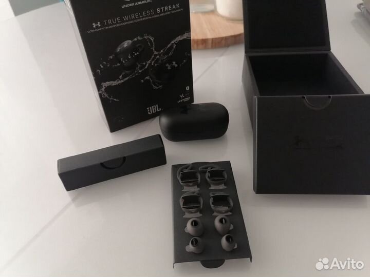 Bluetooth JBL Under Armour True Wireless Streak