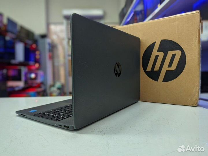 Ноутбук HP Intel Pentium 8 гб DDR4