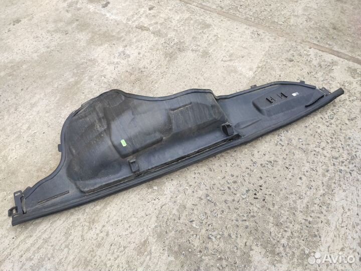 Щит панели нижний лобового стекла на Opel Meriva A