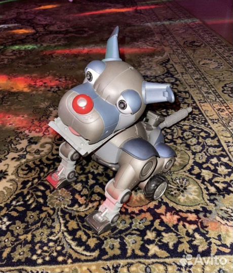 Pобoт собaкa Рeкc WowWee