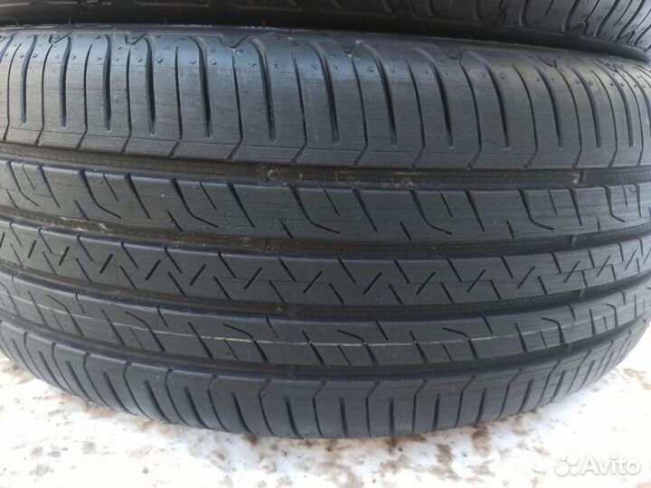 Goodyear EfficientGrip Performance SUV 235/50 R19 99V