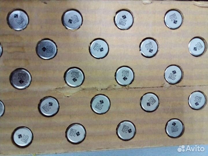 Транзистор П217