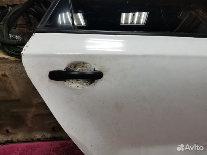 Дверь задняя правая volkswagen polo 5