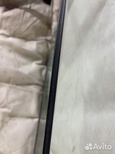 Стекло боковое водительское