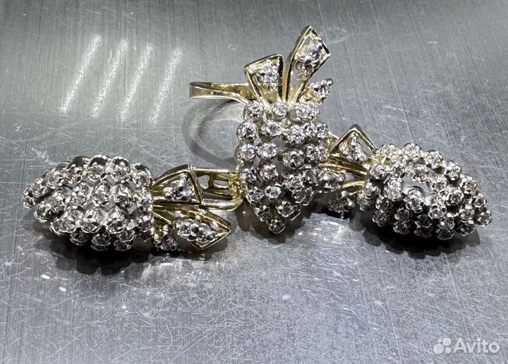 Золотой комплект 750 проба, пс