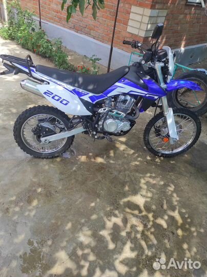 Enduro racer 200