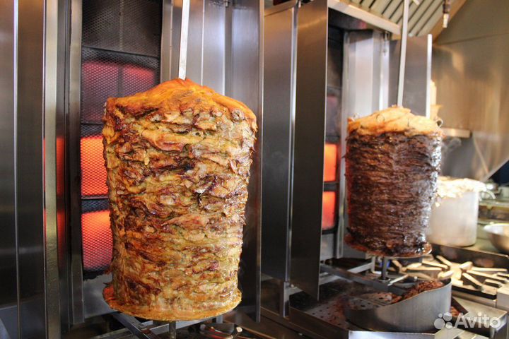 Лаваш и мясо для шаурмы, кафе