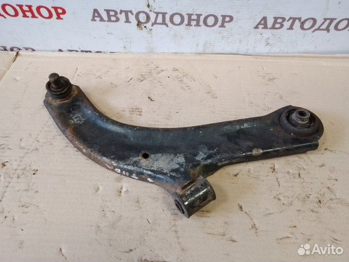 Рычаг передний правый Nissan Tiida 1.6