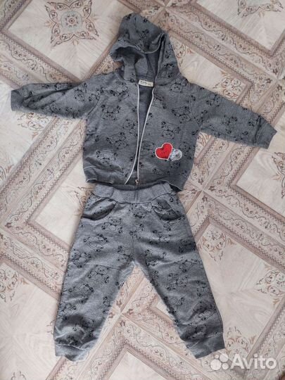 Спортивный костюм