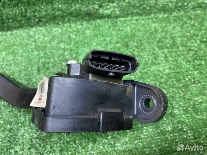 Педаль газа Hyundai Solaris