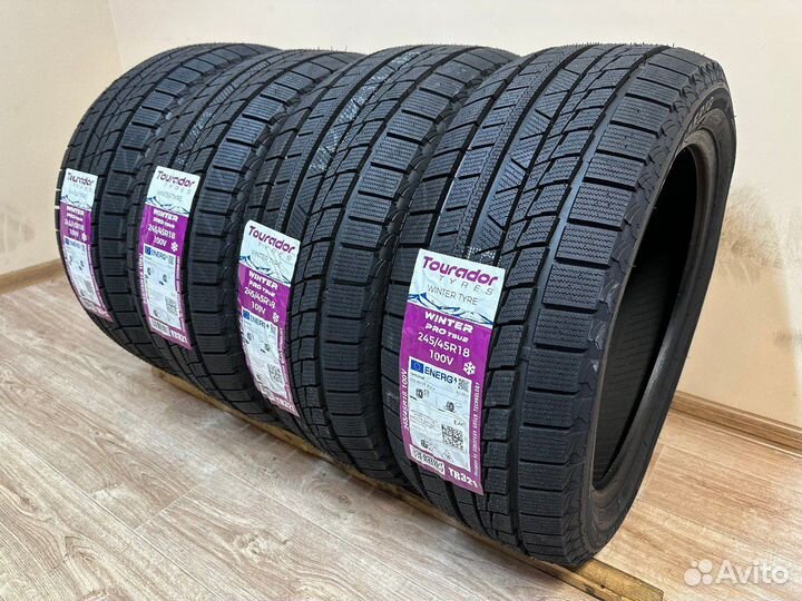 Tourador Winter Pro TSU1 245/40 R19 и 275/35 R19 99ZR