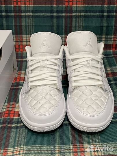 Nike Air Jordan 1 Low Quilted Triple White