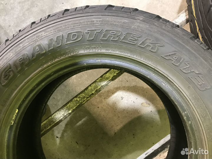 Dunlop Grandtrek AT3 235/60 R16