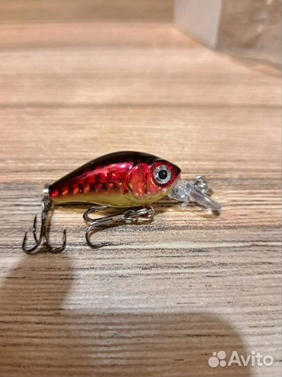 Воблеры для рыбалки в трех цветах
