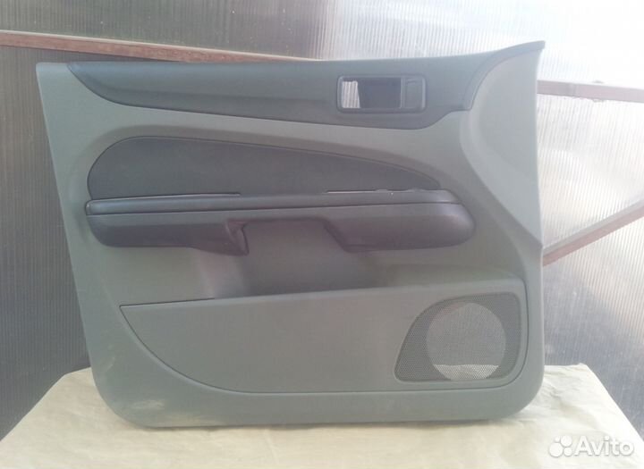 Обшивка двери передней левой Форд Фокус 2